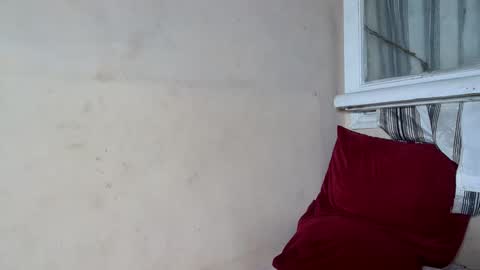 Snapshot of miah_land chatting on February 2025 12:59:01 PM miah_land online show from February 2025 12:59:01 PM