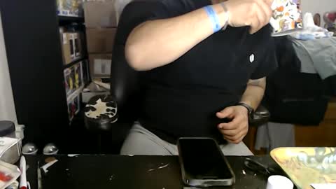 Snapshot of miaking chatting on February 2026 10:13:02 AM Mark online show from February 2026 10:13:02 AM