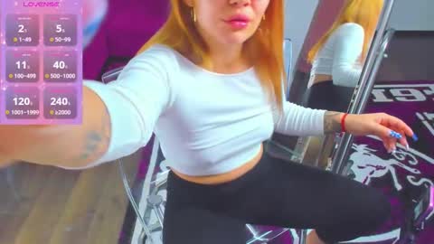 Snapshot of miakittyy chatting on November 2025 01:49:02 AM Mia Kittyy online show from November 2025 01:49:02 AM