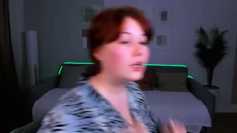 mialacrice online show from June 2026 07:30:02 PM