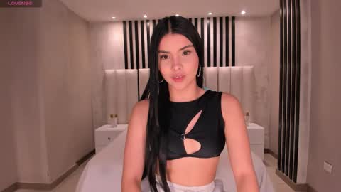 Call me Mia  online show from February 2026 11:35:02 AM