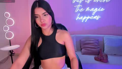 Call me Mia  online show from February 2026 11:53:01 AM