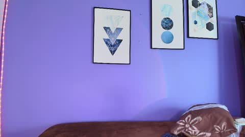 Mia online show from February 2025 10:09:02 PM