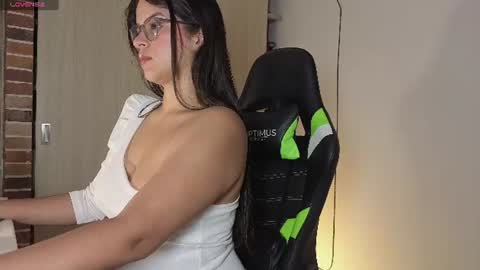 Mia online show from July 2026 07:57:01 AM