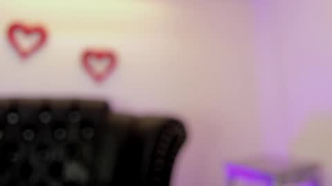 Snapshot of miamontoya chatting on February 2025 11:54:02 PM Mia   -5 7001400 Follow  online show from February 2025 11:54:02 PM