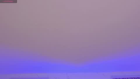 Snapshot of miamontoya chatting on October 2025 01:08:01 PM Mia   -5 7001400 Follow  online show from October 2025 01:08:01 PM