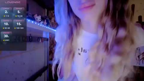 MiaMoon online show from July 2026 05:02:02 AM