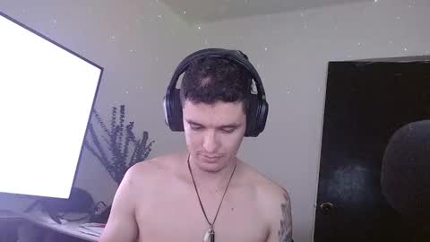 Snapshot of miaou_miaou chatting on January 2025 06:41:02 PM miaou_miaou online show from January 2025 06:41:02 PM