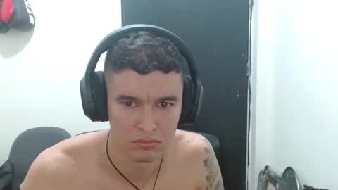 Snapshot of miaou_miaou chatting on November 2025 11:32:01 PM miaou_miaou online show from November 2025 11:32:01 PM