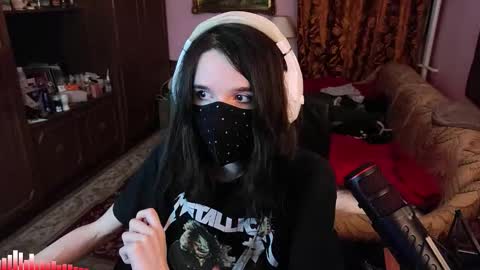 Snapshot of miaowhowl chatting on November 2025 05:31:01 PM Kristien online show from November 2025 05:31:01 PM