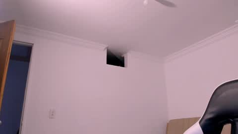 Mia Quevedo online show from May 2026 01:07:02 PM