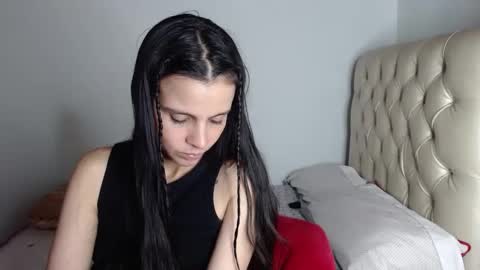 Snapshot of miarobinn_ chatting on December 2024 02:53:01 AM miarobinn_ online show from December 2024 02:53:01 AM