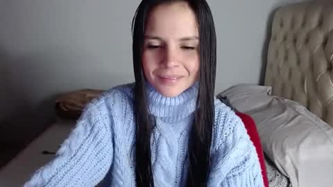 Snapshot of miarobinn_ chatting on December 2024 10:35:02 AM miarobinn_ online show from December 2024 10:35:02 AM