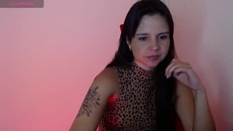 Snapshot of miarobinn_ chatting on September 2025 11:35:01 AM miarobinn_ online show from September 2025 11:35:01 AM