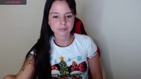 Snapshot of miarobinn_ chatting on October 2025 10:57:02 AM miarobinn_ online show from October 2025 10:57:02 AM
