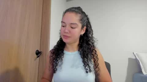 Mia Rouse online show from May 2026 09:44:02 PM
