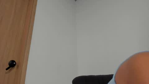 Mia Rouse online show from May 2026 06:59:01 PM