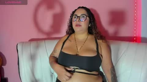 Snapshot of miasexxxydoll chatting on June 2026 03:33:01 PM miasexxxydoll online show from June 2026 03:33:01 PM
