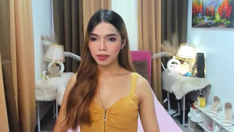 Snapshot of miasmith09 chatting on November 2025 02:33:01 AM Pau and jence online show from November 2025 02:33:01 AM