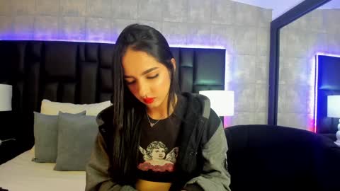 Mia Sweetth online show from February 2025 11:53:01 AM