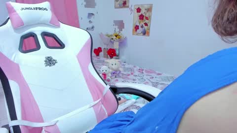 Snapshot of miavolkova_ chatting on January 2025 05:42:02 AM Chloe online show from January 2025 05:42:02 AM