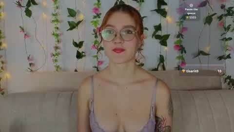 Snapshot of miawinxxx848 chatting on September 2025 09:49:02 PM Mia Winx online show from September 2025 09:49:02 PM