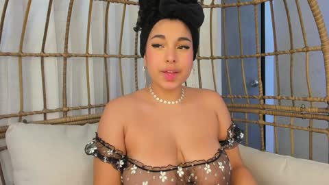 Mia online show from February 2025 08:39:02 AM