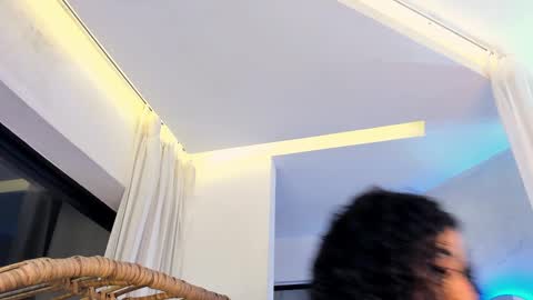 Mia online show from February 2025 03:34:02 AM