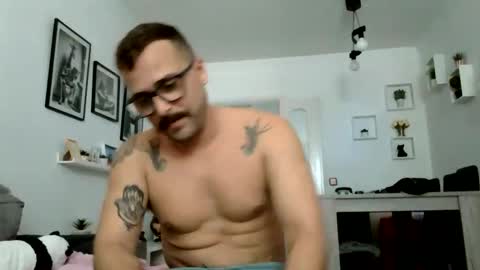Snapshot of mich6921 chatting on June 2026 03:01:02 PM MILO MIAMI online show from June 2026 03:01:02 PM