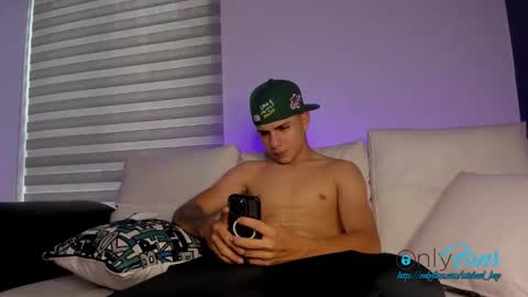 Michael Boy online show from November 2025 08:42:02 PM