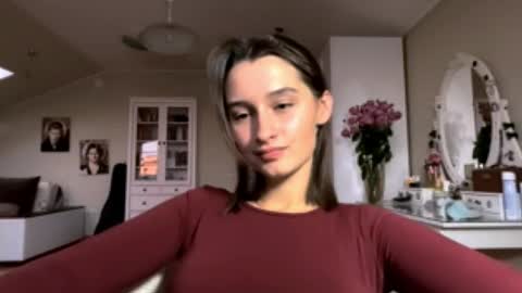 Emily online show from October 2025 02:17:02 PM