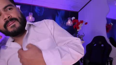 Michael online show from October 2025 01:44:02 PM