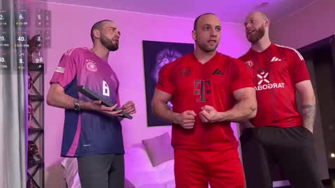 Snapshot of michaelbradley_for_u chatting on February 2026 08:10:02 PM michaelbradley_for_u online show from February 2026 08:10:02 PM