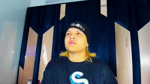 michell_rs online show from October 2025 05:54:02 AM