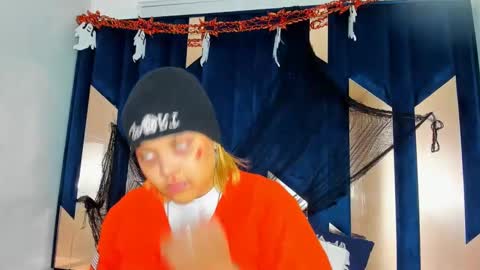 michell_rs online show from November 2025 04:36:01 AM