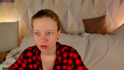 Snapshot of michelle_blond chatting on June 2026 01:10:02 AM michelle_blond online show from June 2026 01:10:02 AM