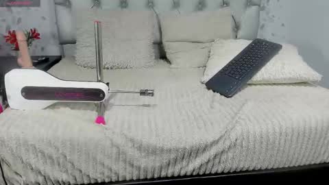 michelle perla online show from September 2025 07:15:02 PM