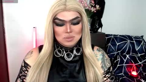 Michelle online show from November 2025 06:28:01 PM