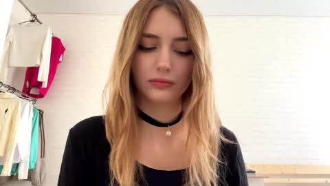 Jenny online show from May 2026 07:05:02 AM
