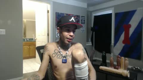 Snapshot of michigan9000 chatting on April 2026 03:20:01 PM michigan9000 online show from April 2026 03:20:01 PM