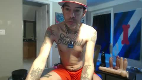 Snapshot of michigan9000 chatting on April 2026 01:14:02 AM michigan9000 online show from April 2026 01:14:02 AM