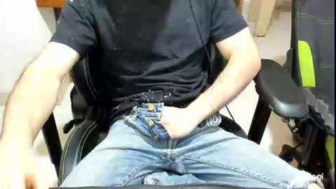 microfama00 online show from April 2026 07:48:02 AM