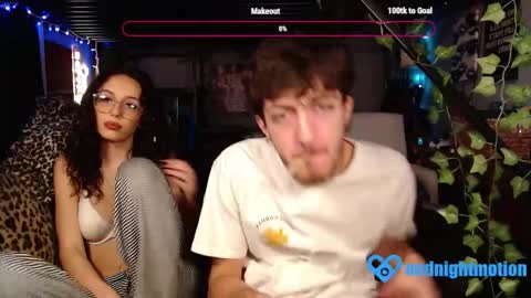 Snapshot of midnight_motion chatting on December 2025 03:27:02 AM midnight_motion online show from December 2025 03:27:02 AM