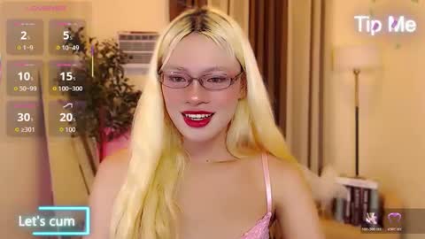 Marie Antoinette online show from May 2026 05:07:01 PM