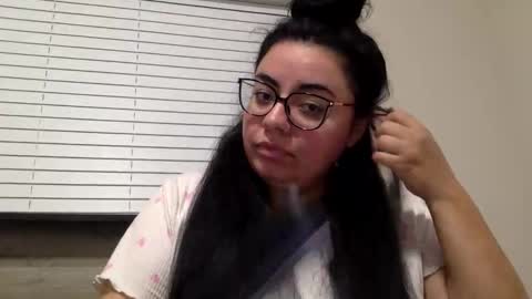 Snapshot of midnightbruja111 chatting on October 2025 03:18:02 AM midnightbruja111 online show from October 2025 03:18:02 AM