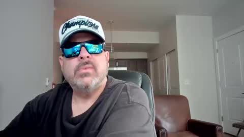 midnightmoonlight777 online show from April 2026 06:12:01 PM