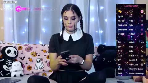 Snapshot of midnightpixie chatting on October 2025 08:04:01 PM Jenna Talia online show from October 2025 08:04:01 PM