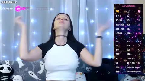 Snapshot of midnightpixie chatting on November 2025 08:09:01 PM Jenna Talia online show from November 2025 08:09:01 PM