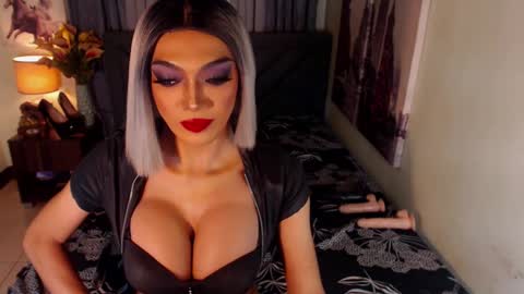 Snapshot of midnightscentxx chatting on January 2025 07:58:01 AM KATE online show from January 2025 07:58:01 AM