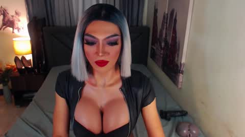 Snapshot of midnightscentxx chatting on February 2025 05:19:01 AM KATE online show from February 2025 05:19:01 AM